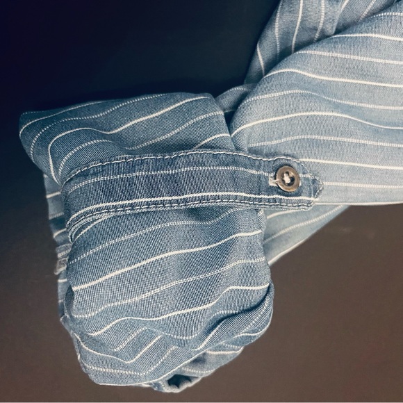 Velvet Heart Women’s Striped Button-Up Shirt - Picture 4 of 6